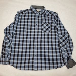 Keneth Cole Reaction botton-up